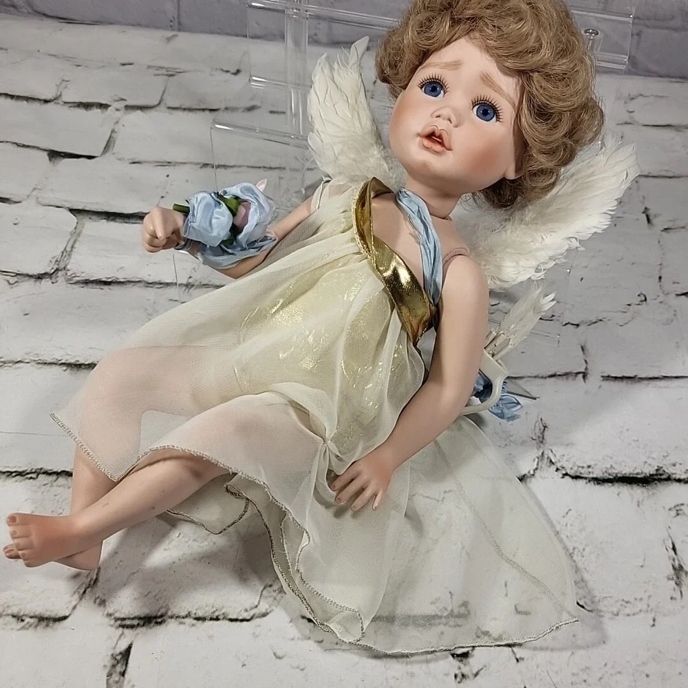 Ellenbrooke Sweet Cherub‎ Porcelain Angel By Connie Walser Derek